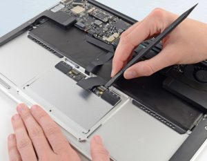 Macbook trackpad replacement by Geeks in dubai